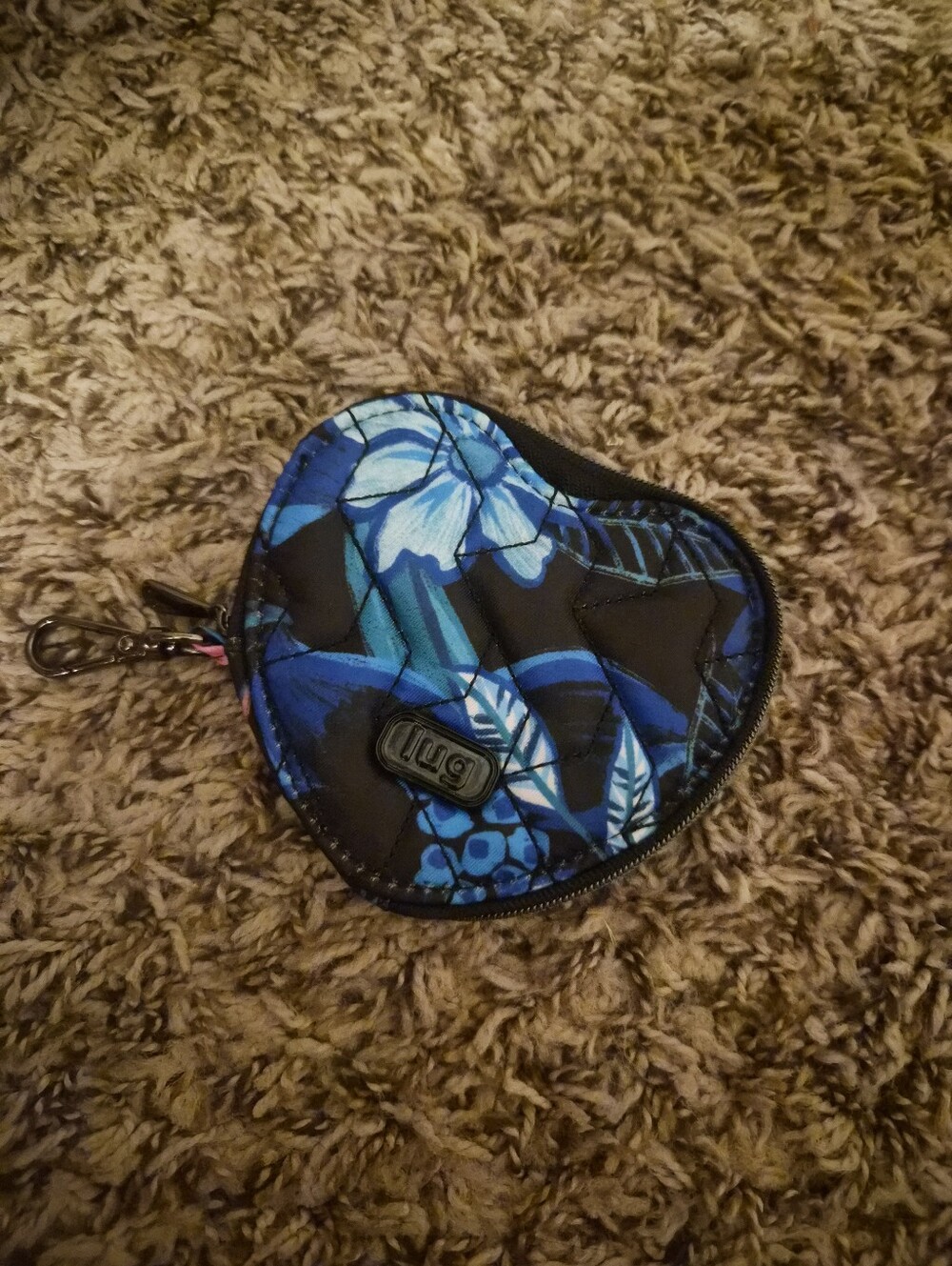 NWOT Lug Heart Coin Pouch